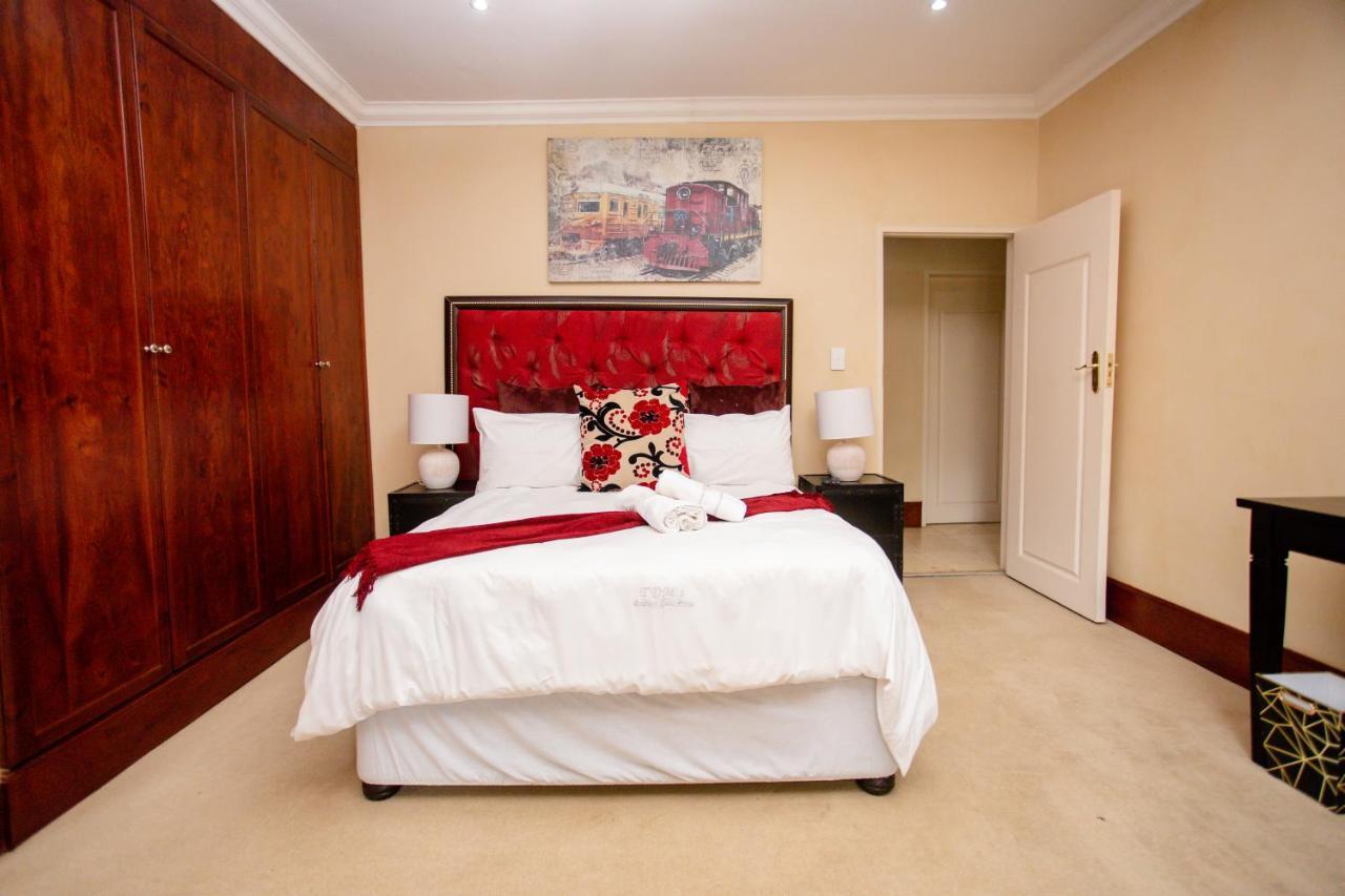 Tdm'S Boutique Guest House Pretoria Exterior photo